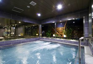 Anshin Oyado Premier Tokyo Shinjuku Station's spa pool. A relaxing gay-friendly capsule hotel experience in Tokyo near Shinjuku Station.