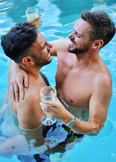 thetravellinggays-Reveals-their-personal-experience-in-Mykonos-trip
