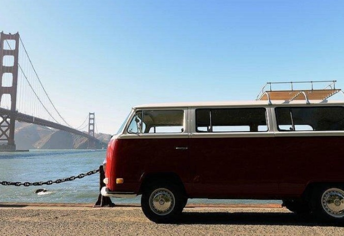 vantigo vw bus gay-friendly tour San Francisco iconic views