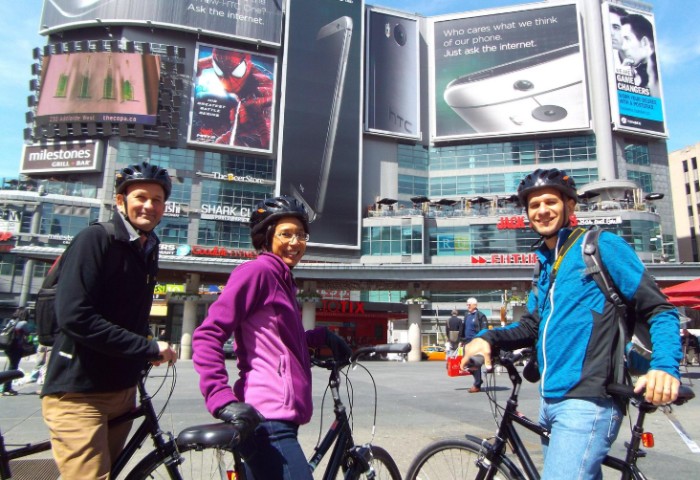Toronto Bike Downtown gay