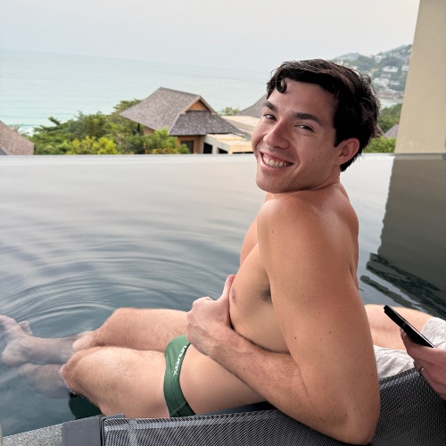 alecdelvlahos