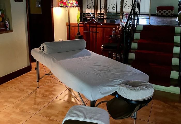 Massage table for MuscleTech Bodywork, Felix LMT. Relaxing 3-19 gay massage experience. Gay travel advice for ultimate relaxation.