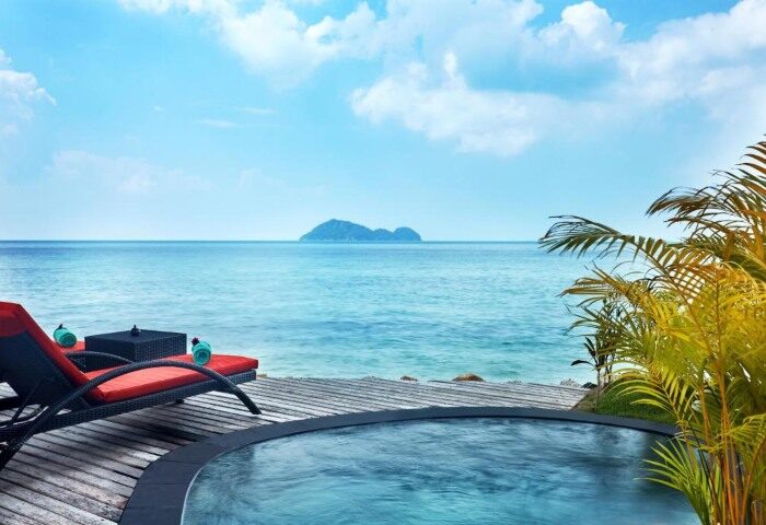 Top Gay Private Beachfront Hotel Kupu Kupu Phangan Beach Villas & Spa