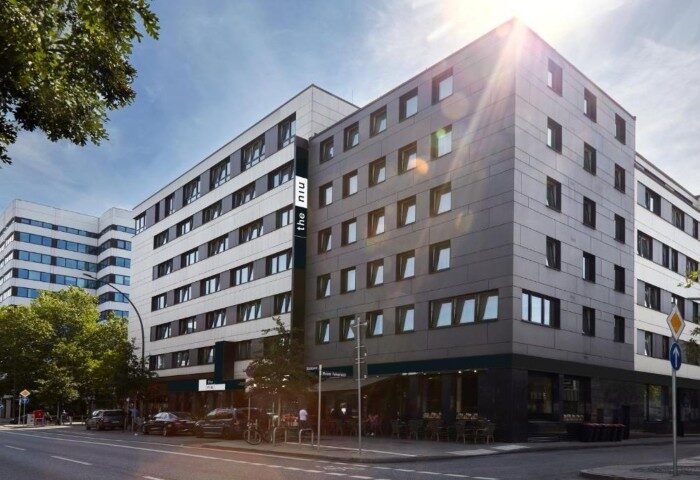 Best Gay Hotel Hamburg near Gay Bars Holiday Inn - the niu