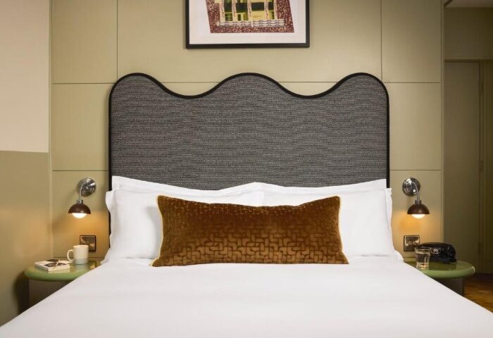 Best Boutique Gay Honeymoon Hotel London Hoxton in Shoreditch