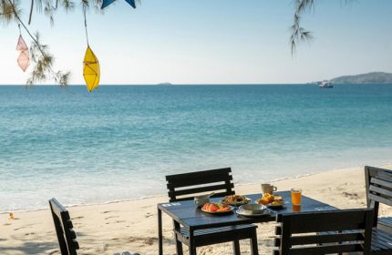 Avatara-Resort-Most-Gay-Popular-Beachfront-Hotel-Koh-Samet