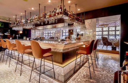 Best cocktail bar at Sofitel Legend The Grand Amsterdam, a gay-friendly luxury hotel on an Amsterdam canal. Stylish interior.