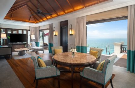 InterContinental Pattaya Resort suite with ocean view. Luxury beachfront hotel is gay-friendly, perfect for gay men travel. IHG Hotel room.