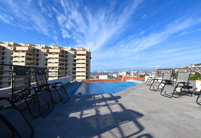 Cheap Gay Hotel Puerto Vallarta Barrio Vallarta with Rooftop Pool Near Gay Beach