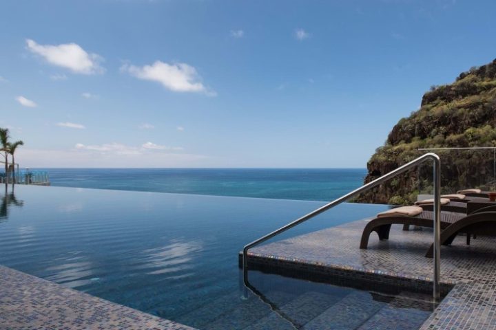 Saccharum Hotel Madeira rooftop spa. Infinity pool overlooking the ocean. Best gay hotel in Portugal for relaxation and views.