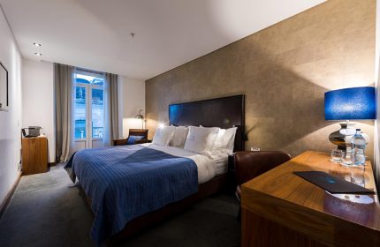 Best-Update-Honeymoon-Hotel-Idaes-in-Lisbon-City-Center-Gayborhood-Lisboa-Carmo-Hotel