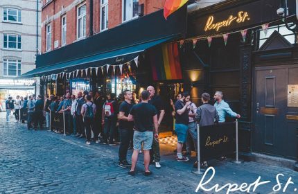 Busiest Gay Bar Rupert Street Soho London Crowd Ptoss2db6vzo44oqwzssadod9tz5dnuwnkxwjs1t9s 