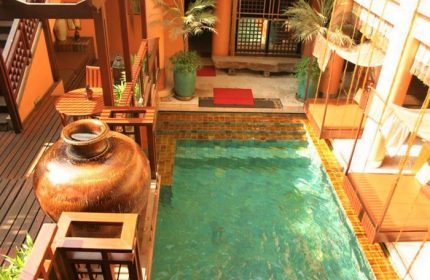 Chakran-Sauna-Bangkok-Cheap-Gay-Sauna-with-Swimming-Pool