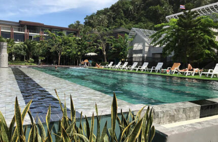 ChaoKoh Phi Phi Hotel & Resort pool. Best party hotel location on Ton Sai beachfront. Gay-friendly hotel with poolside sunbathing.