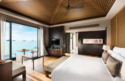Conrad Koh Samui's gay-friendly luxury resort. A bedroom with a sea view and a private pool. A perfect gay travel destination.