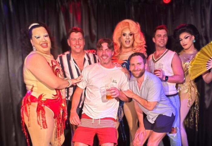 Drag queens and gay men at s-Hotel Richmond, a gay-friendly hotel. Group photo, nightlife, travel advice.