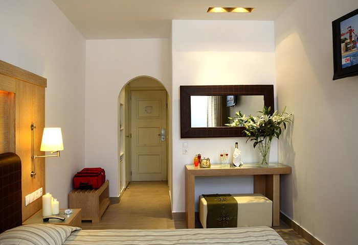 Excellent-Location-Hotel-In-Mykonos-Town-Gayborhood-Matogianni-Hotel
