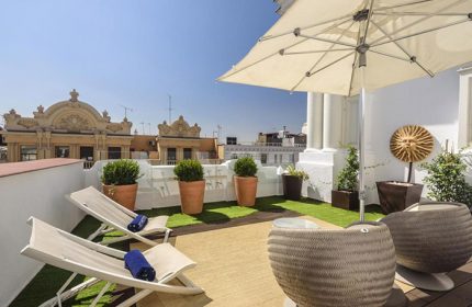 FInd-Cheap-Gay-Hotel-Madrid-with-Private-Terrace-in-Chueca-and-Gran-Via-H10-Villa-de-la-Reina-Boutique-Hotel