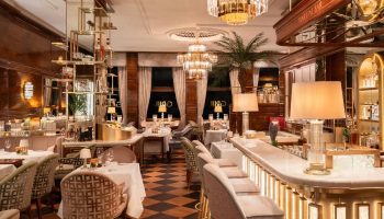 Number One Luxury Lakefront Gay Hotel Hamburg Fairmont Hotel Vier Jahreszeiten