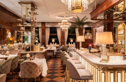 Number One Luxury Lakefront Gay Hotel Hamburg Fairmont Hotel Vier Jahreszeiten