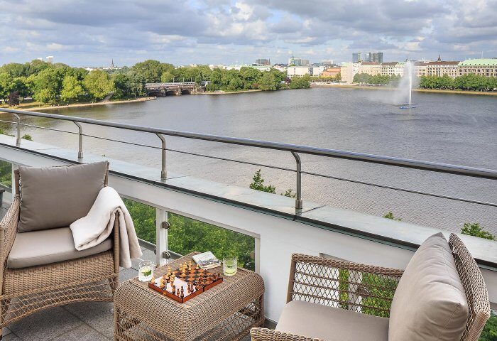 Best Luxury Lakefront Gay Hotel Hamburg Fairmont Hotel Vier Jahreszeiten