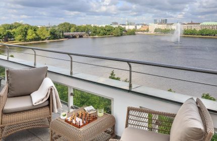 Best Luxury Lakefront Gay Hotel Hamburg Fairmont Hotel Vier Jahreszeiten