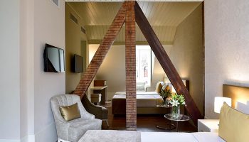 Find-Last-Minutes-Cheap-City-Center-Hotel-in-Lisbon-Gayborhood-My-Story-Hotel-Ouro