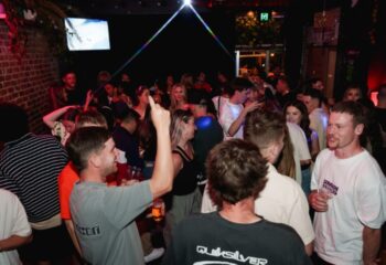 Francesca's Bar Melbourne: Crowded gay bar scene. People socializing, drinking, and enjoying the nightlife. Gay travel advice, Melbourne's gay scene.