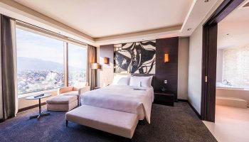 Gay-Famous-Luxury-Hotel-in-Chiang-Mai-Le-Meridien