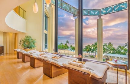 Hyatt Regency Waikiki Beach Resort & Spa's relaxation room. Gay-friendly hotel with ocean views, spa beds, and a peaceful ambiance.
