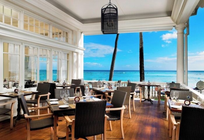 Moana Surfrider, a Westin Resort & Spa, Waikiki Beach gay-friendly hotel restaurant. Ocean view dining at Waikiki Beach, Hawaii resort.