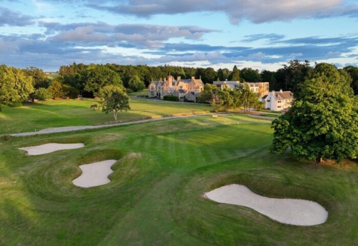 Schloss Roxburghe Hotel: Gay-friendly hotel with golf course and sand traps. Luxury travel for gay men in Scotland. Scenic landscape.