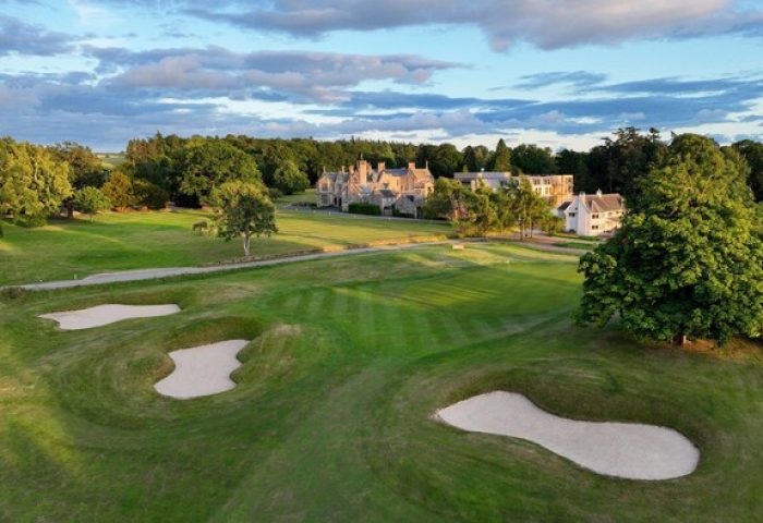 Schloss Roxburghe Hotel: Gay-friendly hotel with golf course and sand traps. Luxury travel for gay men in Scotland. Scenic landscape.