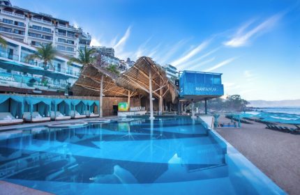 Almar Resort, luxury LGBT beach front hotel, adults only. Mantamar Beach Club Pool & bar. Gay-friendly destination in Puerto Vallarta.