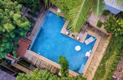 Gay-Friendly-Hotel-Alpha-Gay-Resort-Spa-Gay-Men-Only-Pet-friendly-3