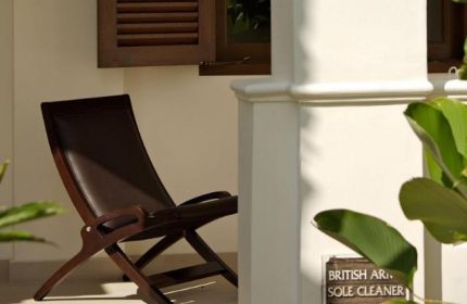Amara Sanctuary Resort Sentosa detail. Gay-friendly hotel with SG Clean certified. Chair and sole cleaner. Singapore travel advice.