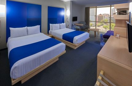 City Express Plus by Marriott Ciudad de Mexico Reforma El Angel room. Gay-friendly hotel with 2 beds and city view. Mexico City travel.
