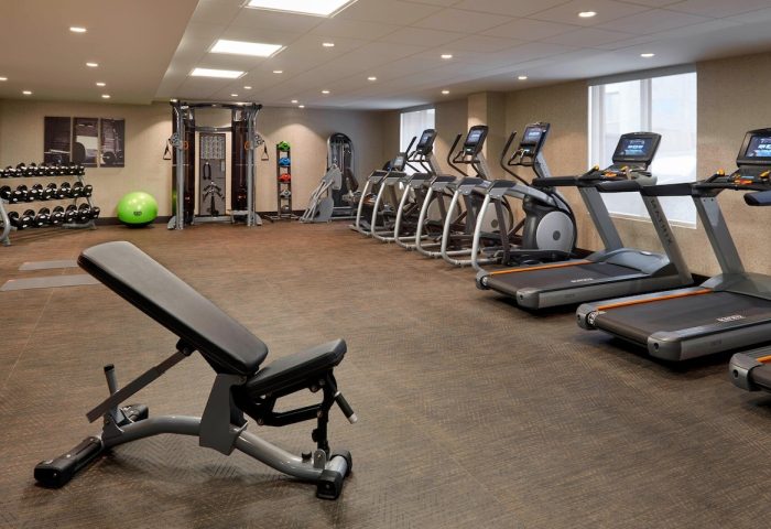 Fairfield by Marriott Montreal Downtown gym. Treadmills, weights, and other exercise equipment in a gay-friendly hotel.