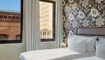Gay Friendly Hotel H10 Berlin Ku'damm Hotel Berlin