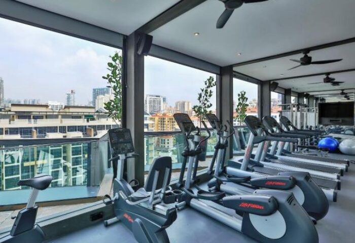 Holiday Inn Express Singapore Clarke Quay gym. Treadmills, bikes, and city views. Gay-friendly hotel fitness center. SG Clean Certified.