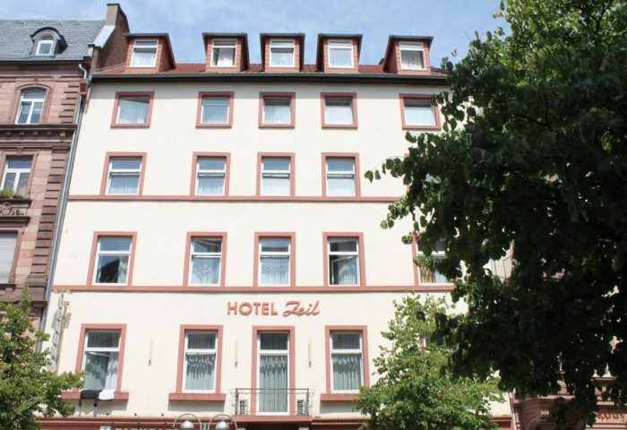 Hotel Zeil, a gay-friendly hotel. Exterior view of the building. A great choice for gay men's travel. Zeil is a top destination.