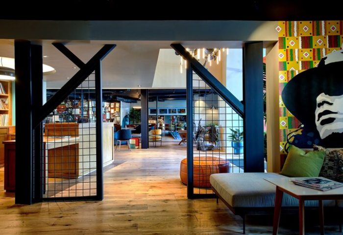 Hotel Ziggy Los Angeles lobby. A gay-friendly hotel with modern design, open space, and artistic elements. A great place for gay travelers.