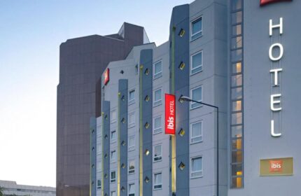 Ibis Hotel Koeln Centrum exterior. Gay-friendly hotel with modern architecture. A great choice for gay travelers in Cologne, Germany.