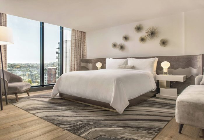 JW Marriott Parq Vancouver's gay-friendly hotel room. King bed, city view, modern decor. Ideal for gay travelers seeking luxury in Vancouver.