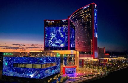 Hilton at Resorts World, Las Vegas. Gay-friendly hotel with vibrant LED displays. A great choice for gay travelers in Las Vegas.