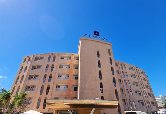 MUR Aparthotel Buenos Aires, Gran Canaria. Gay-friendly hotel exterior. A great choice for gay men's travel in Gran Canaria.