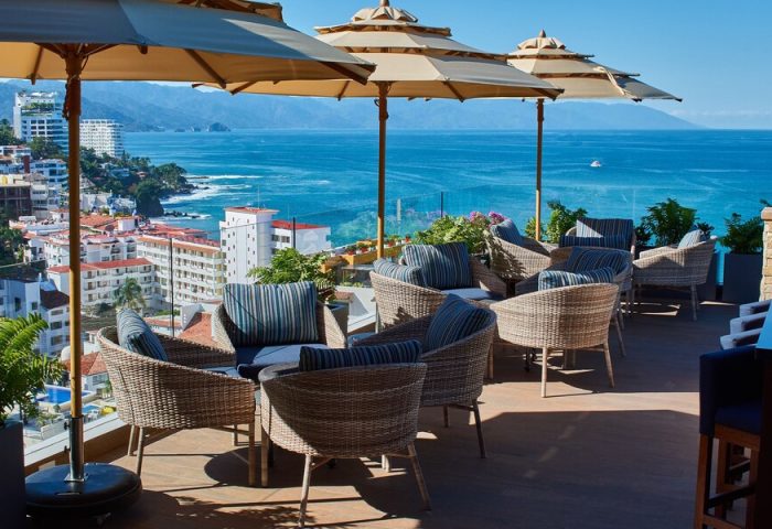 Pinnacle Resorts 179 Adults Only gay-friendly hotel in Puerto Vallarta. Rooftop lounge area with ocean view. Perfect for gay travel.