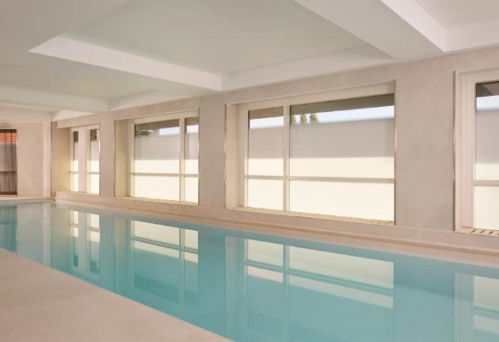Indoor pool at the gay-friendly Park Plaza London Riverbank Hotel. This pet-friendly Plaza on the River Club and Residence offers luxury.