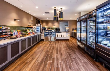 RIU Plaza Fisherman's Wharf gay-friendly hotel's market. Snacks, drinks, coffee, and pastries are available for purchase in San Francisco.