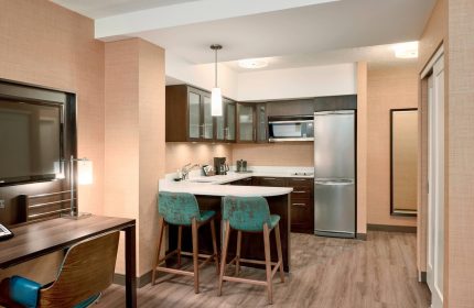 Residence Inn by Marriott Vancouver Downtown's kitchen. A gay-friendly hotel with modern amenities for a comfortable stay.